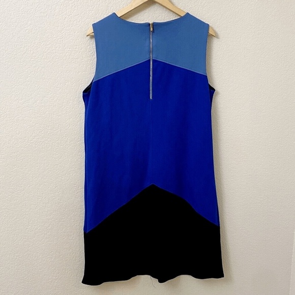 NWT Tahari Shift Dress Size 14 Blue Black Color Block Sleeveless - Picture 3 of 5